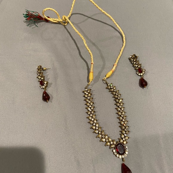 Jewelry - Picture 3 of 3